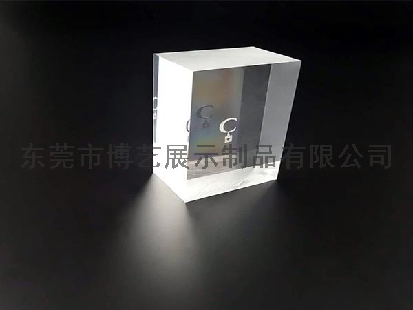 無縫熱壓金屬展示臺 無縫熱壓金屬展示臺